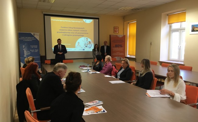 relacja-ze-spotkania-z-przedsiebiorcami-pt-wsparcie-na-rozwoj-przedsiebiorstw-w-ramach-regionalnego-programu-operacyjnego-woj-podkarpackiego-2014-2020